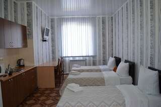 Отель SunLake Hotel Osokorki Киев Трехместный номер «Комфорт»-3