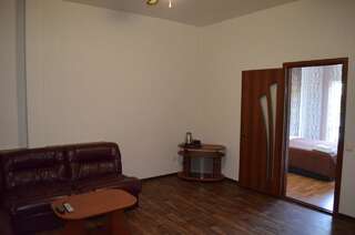 Отель SunLake Hotel Osokorki Киев Большой двухместный номер с 1 кроватью-4