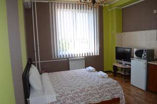 Отель SunLake Hotel Osokorki Киев Двухместный номер Делюкс с 1 кроватью и душем-6